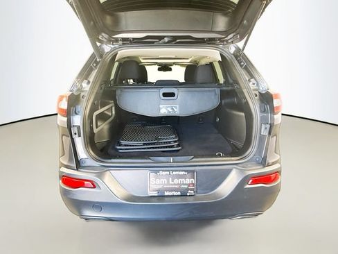 Used 2016 Jeep Cherokee Latitude w/ Comfort/Convenience Group FWD image 24