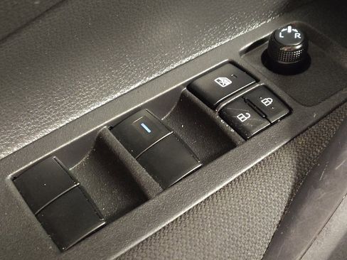 Used 2024 Toyota Corolla LE image 27