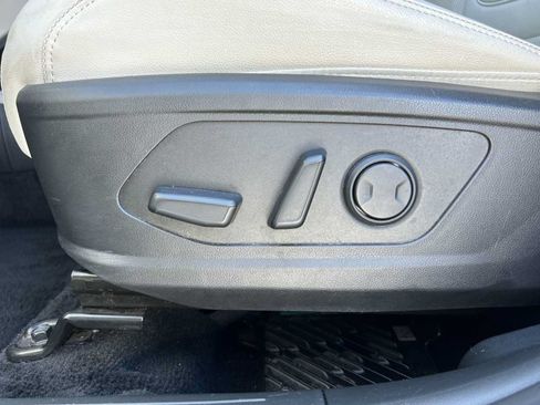 Used 2024 Hyundai Tucson Limited FWD image 14