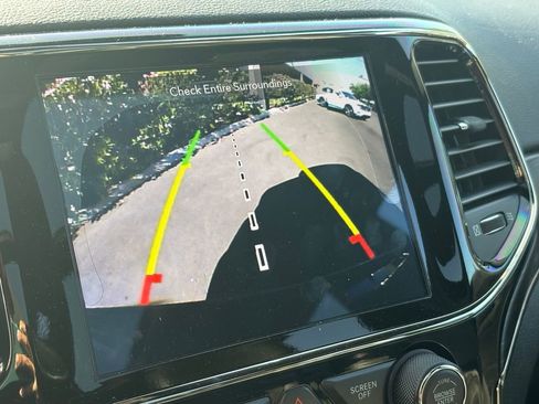 Used 2020 Jeep Grand Cherokee Limited X RWD image 12