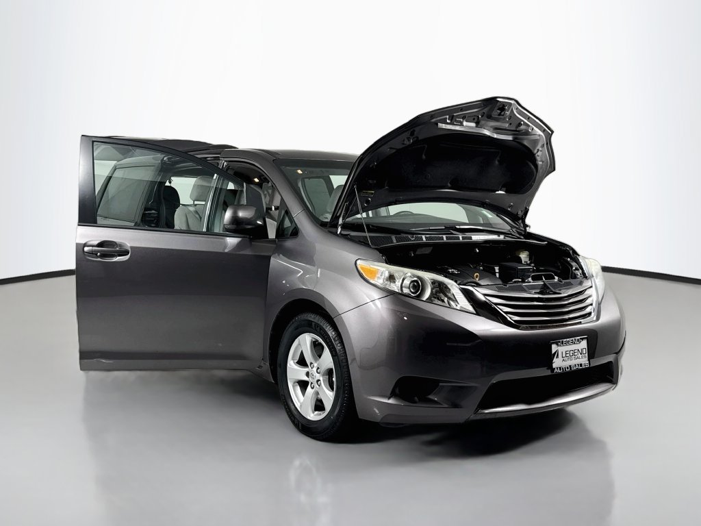 Used 2017 Toyota Sienna LE FWD image 20