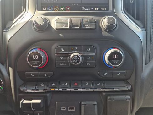 Used 2022 Chevrolet Silverado 1500 RST AWD/4WD image 27