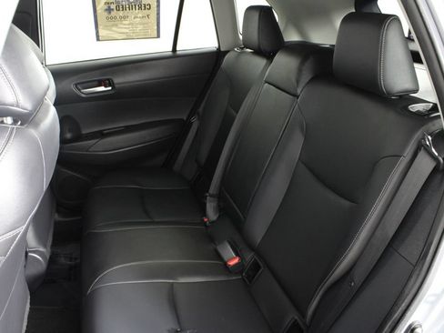 Used 2024 Toyota Corolla Cross XLE FWD image 20