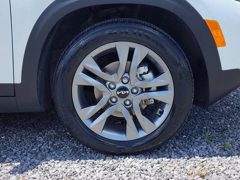 Certified 2023 Kia Seltos S FWD image 12