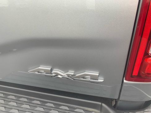 Used 2024 RAM 2500 Laramie w/ Sport Appearance Package image 11