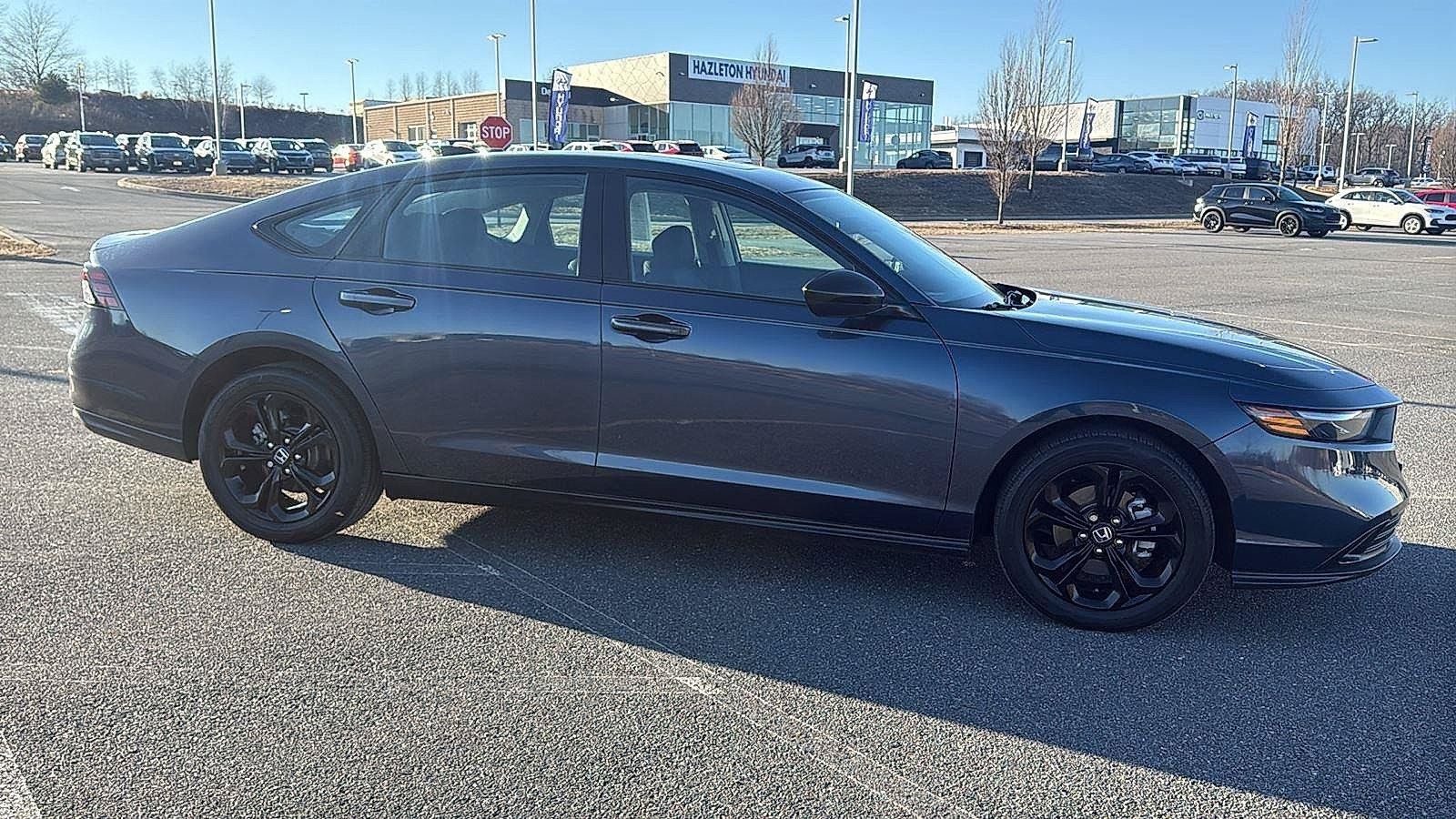 Used 2025 Honda Accord SE image 3