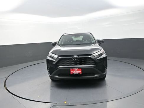 Used 2025 Toyota RAV4 LE image 28