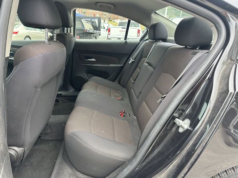 Used 2015 Chevrolet Cruze LT image 10
