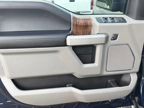 Used 2018 Ford F150 Lariat w/ Equipment Group 502A Luxury AWD/4WD image 13