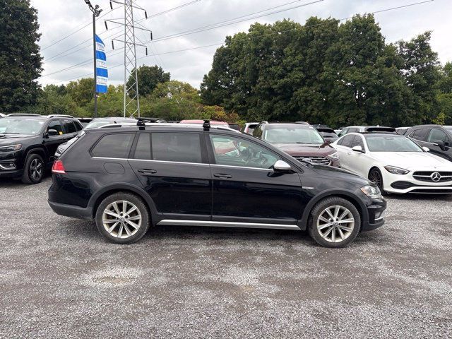 Used 2018 Volkswagen Golf Alltrack S AWD/4WD image 1