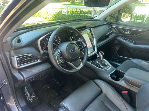 Used 2020 Subaru Outback Limited AWD/4WD image 16