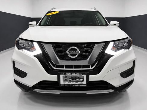 Used 2017 Nissan Rogue SV w/ Sun & Sound Touring Package AWD/4WD image 6