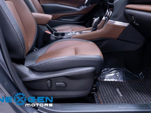 Used 2023 Subaru Forester Touring image 51