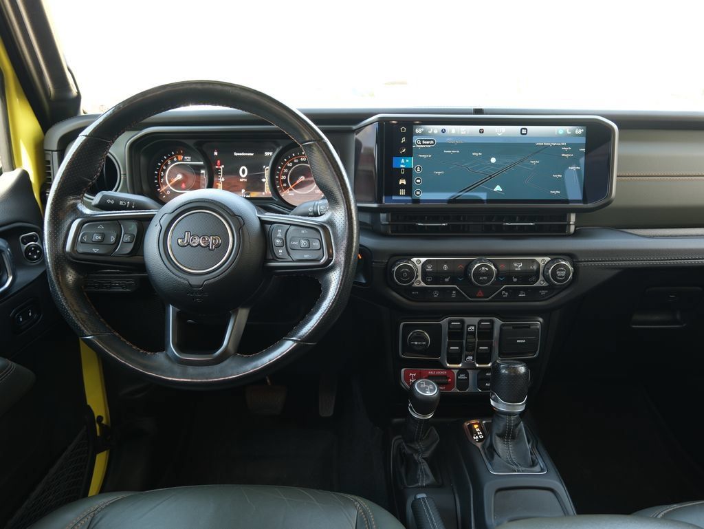 Used 2024 Jeep Gladiator Mojave AWD/4WD image 32