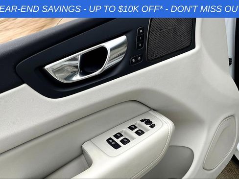 Used 2025 Volvo XC60 T8 Plus w/ Protection Package Premier image 23