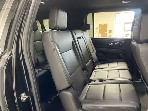 Used 2024 Chevrolet Suburban LT AWD/4WD image 23