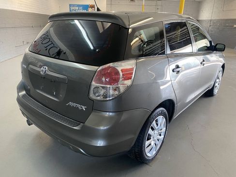 Used 2008 Toyota Matrix FWD image 5
