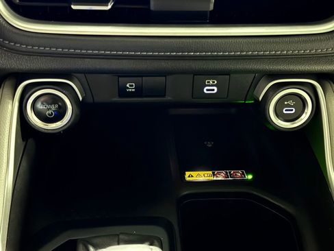 Used 2024 Toyota Grand Highlander Limited image 26