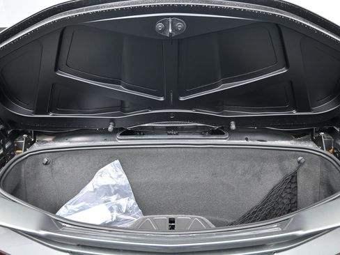 Used 2023 Chevrolet Corvette Stingray Premium Conv w/ Z51 Performance Package image 31