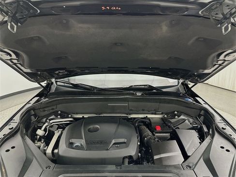 Used 2018 Volvo XC90 T6 Momentum w/ Convenience Package image 27