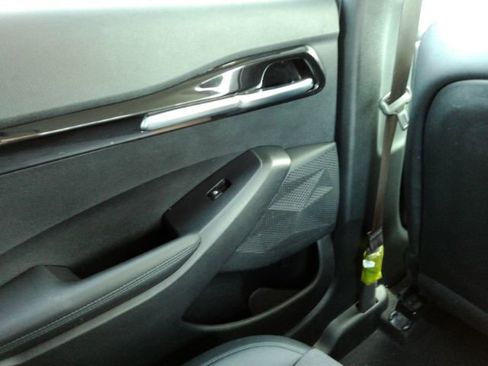 Used 2021 Kia Seltos S image 27