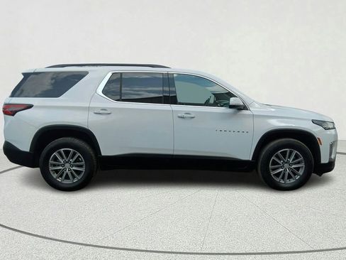 Used 2023 Chevrolet Traverse LT FWD image 7