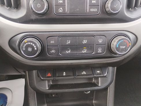 Used 2019 Chevrolet Colorado LT w/ LT Convenience Package image 18