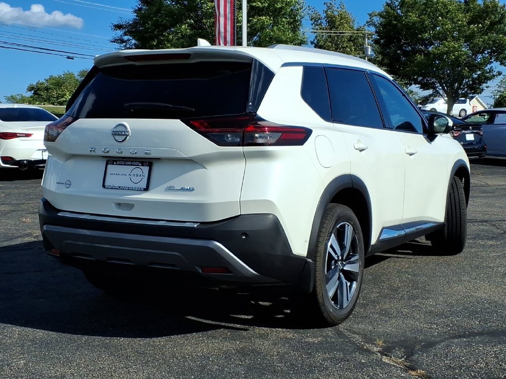 Certified 2023 Nissan Rogue SL w/ SL Premium Package AWD/4WD image 3