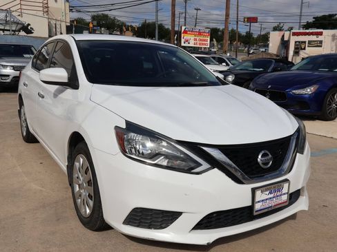 Used 2019 Nissan Sentra S FWD image 1