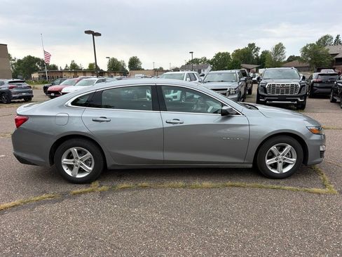 Used 2024 Chevrolet Malibu LT FWD image 4