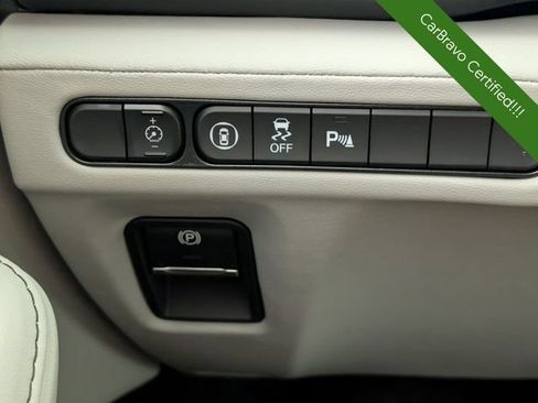Used 2023 Acura MDX SH-AWD w/ Technology Package image 16