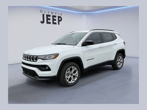 New 2026 Jeep Compass Latitude image 1