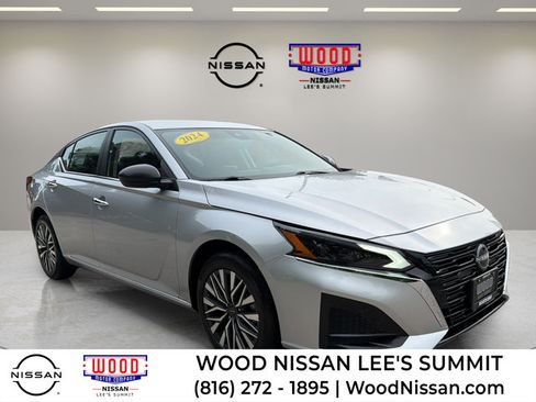 Used 2024 Nissan Altima 2.5 SV AWD/4WD image 1