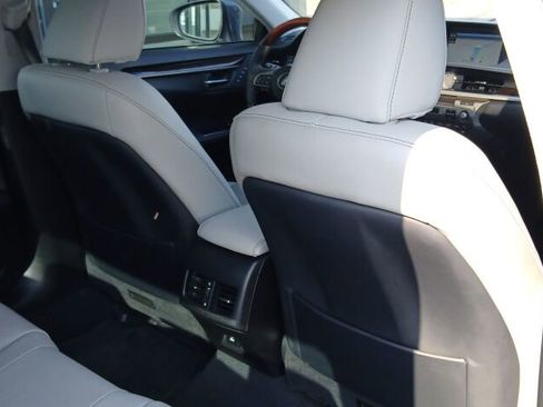 Used 2017 Lexus ES 350 image 11