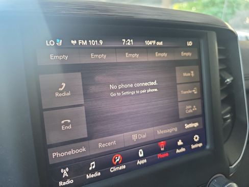 Used 2019 RAM 1500 Laramie AWD/4WD image 13