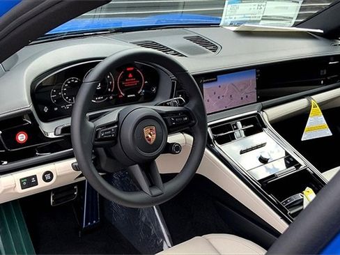 New 2026 Porsche Panamera 4 image 4