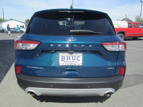 Used 2020 Ford Escape Titanium AWD/4WD image 5