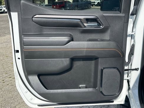 Used 2024 GMC Sierra 1500 AT4 w/ Technology Package image 22