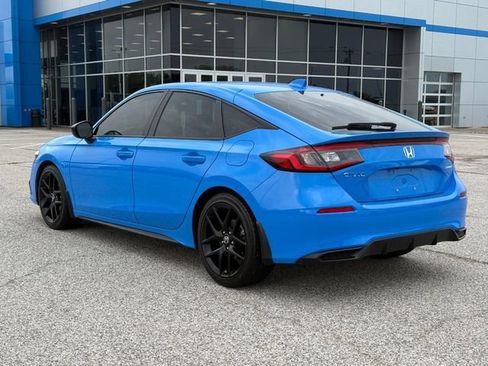 Used 2024 Honda Civic Sport image 3