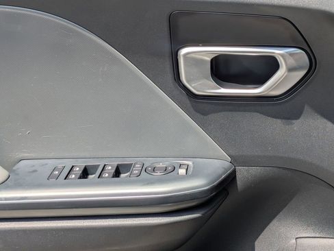 Used 2025 Kia K4 LXS FWD image 13