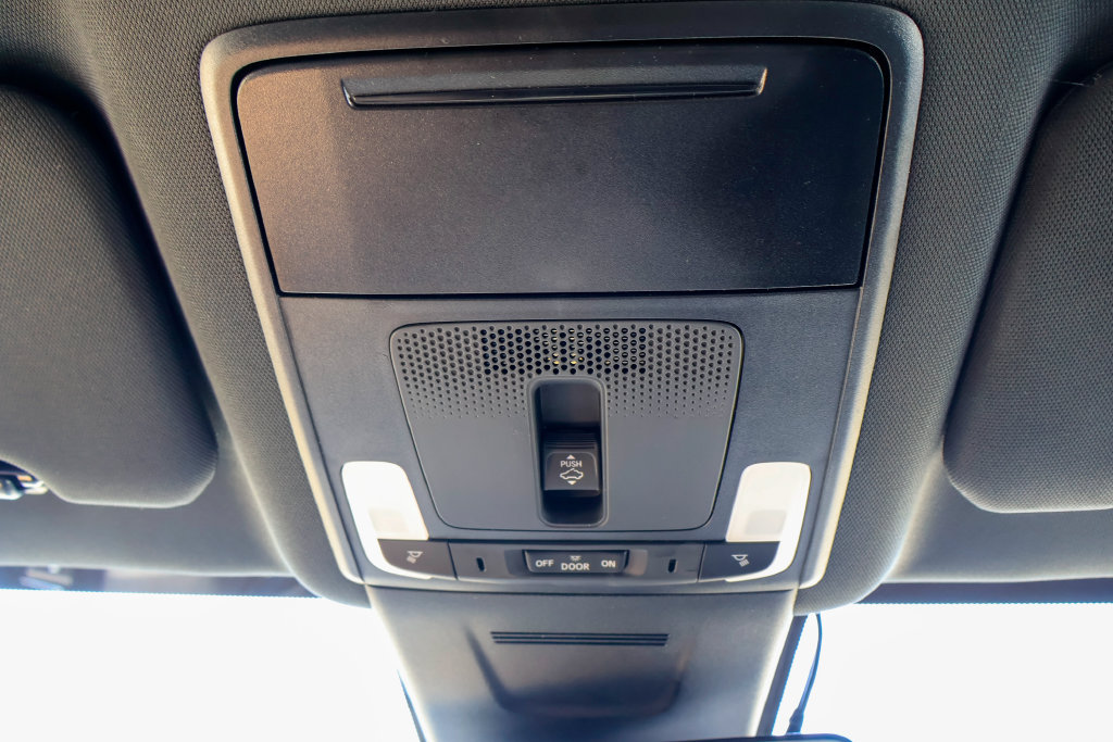Used 2025 Honda CR-V Sport Touring image 19
