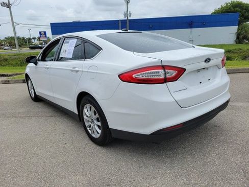 Used 2015 Ford Fusion S FWD image 4