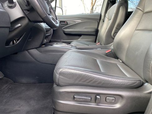 Used 2023 Honda Passport EX-L image 19