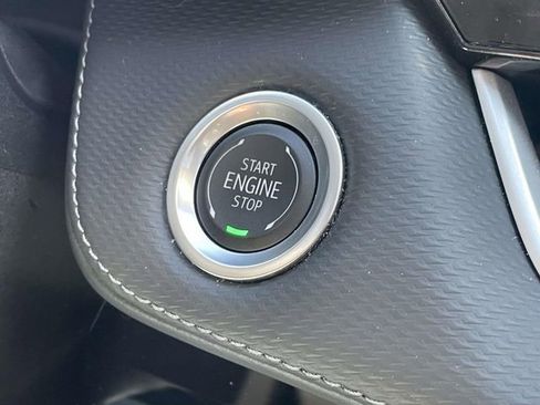 Used 2025 Chevrolet Equinox LT w/ Convenience Package II FWD image 25