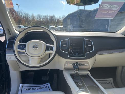 Used 2021 Volvo XC90 T6 Inscription w/ Advanced Package image 15