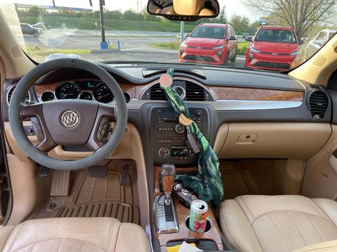 Used 2008 Buick Enclave CXL w/ Entertainment Package #1 image 12