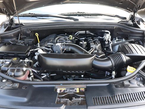 Used 2024 Dodge Durango GT AWD/4WD image 18