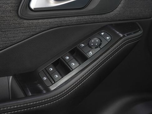 Used 2021 Nissan Rogue SV image 20