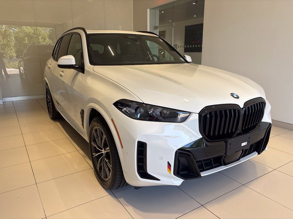 Used 2024 BMW X5 xDrive40i w/ M Sport Package AWD/4WD image 7