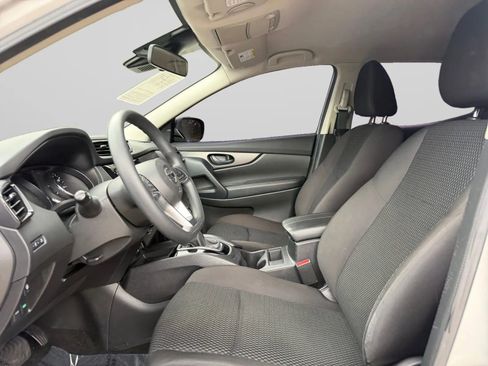 Used 2021 Nissan Rogue Sport S FWD image 17